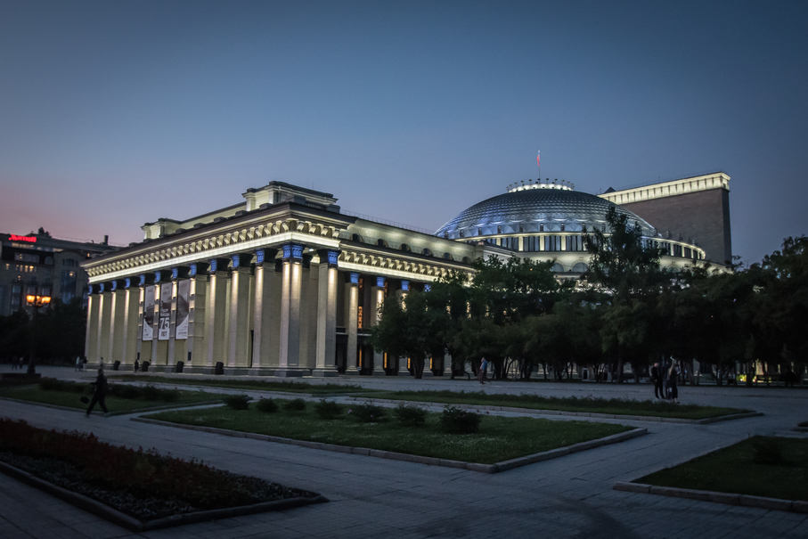 Новосибирский театр оперы и балета г.Новосибирск